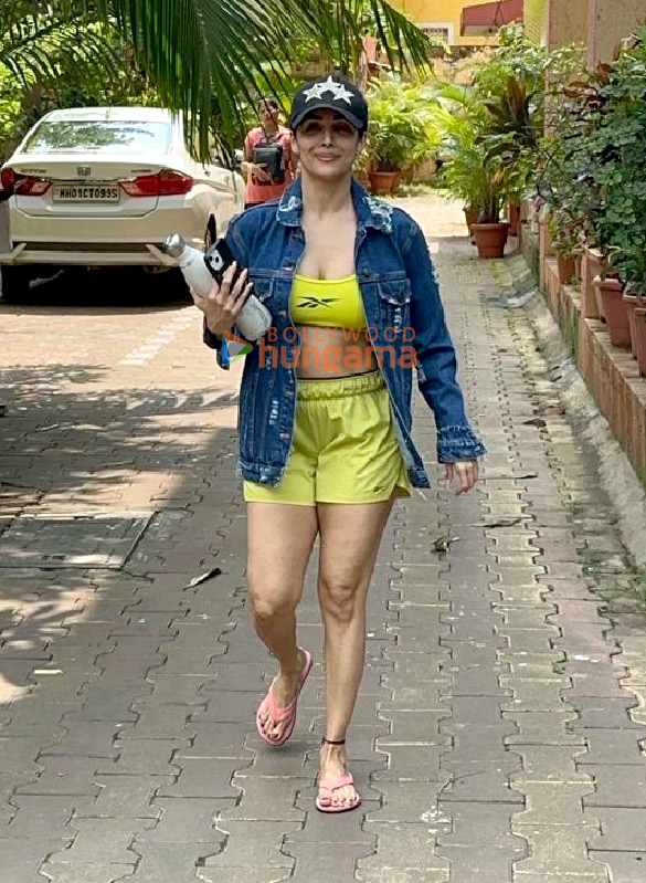 photos malaika arora spotted outside the gym 1 4