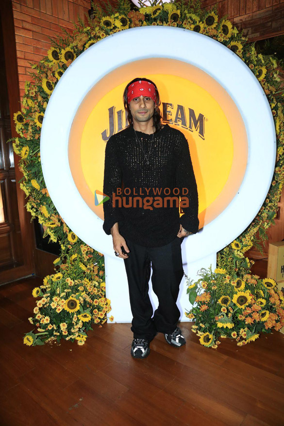 photos priya banerjee ravi dubeym akanksha puri and others attend the jim beam bash 7