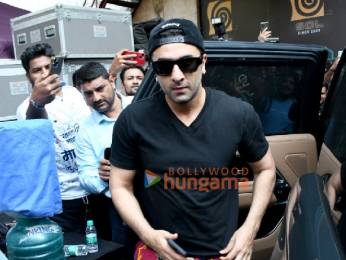 Photos Ranbir Kapoor snapped at Filmistan studio