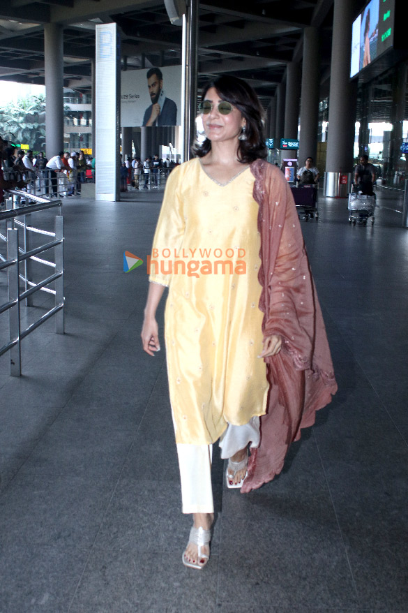 photos rashmika mandanna and samantha ruth prabhu snapped at the airport 2