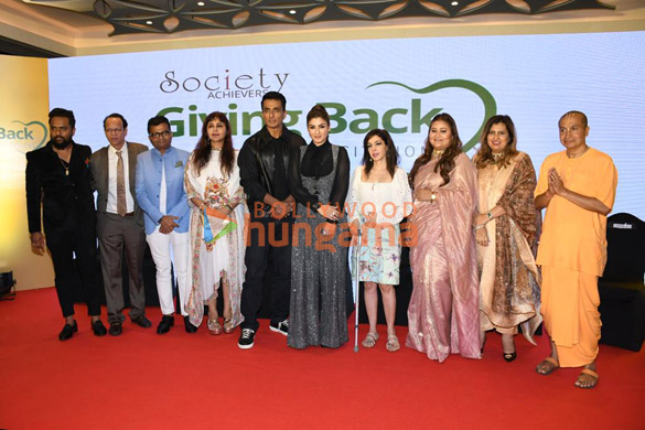 photos raveena tandon sonu sood and others snapped attending society achievers event 3