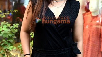 Photos: Richa Chadha spotted at Khan Market in New Delhi