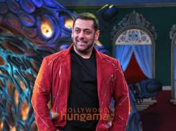 Photos: Salman Khan brings his Dabangg energy to the vaar stage of COLORS’ Bigg Boss!