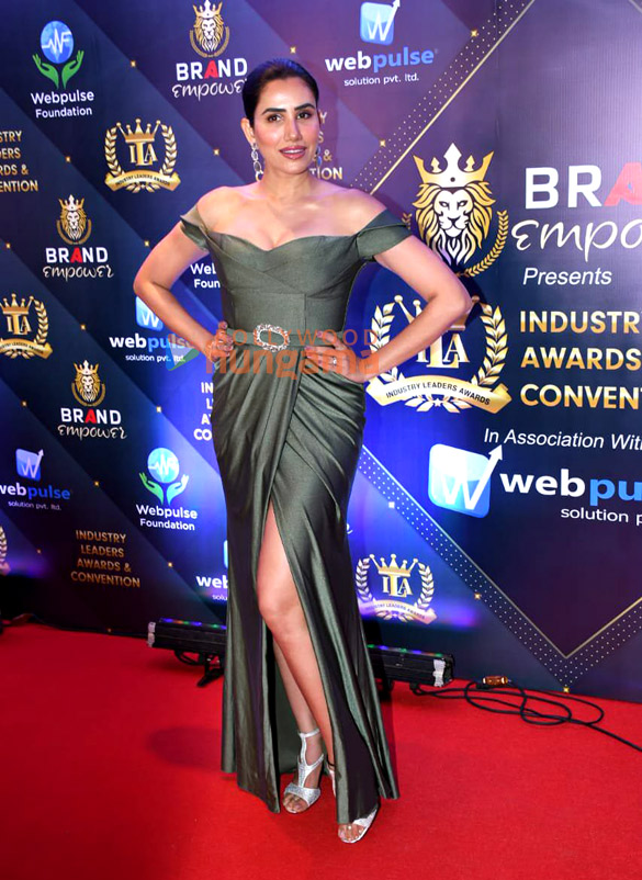photos shilpa shetty and others snapped at industry leaders and awards convention 11