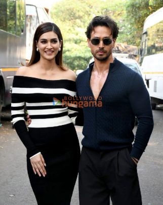 Photos: Tiger Shroff and Kriti Sanon snapped promoting Ganapath – A Hero Is Born on the sets of Bigg Boss 17