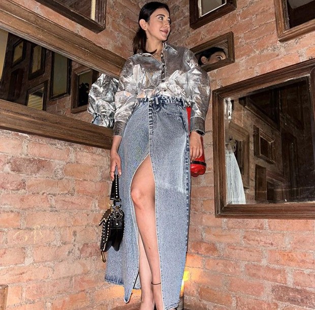 Rakul Preet celebrated her birthday yesterday in style, effortlessly rocking a silver shirt and denim skirt