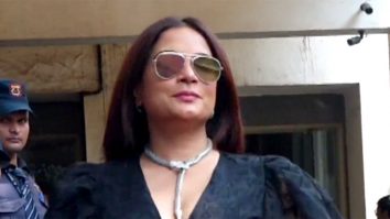 Richa Chadha gets clicked by paps in a cute black dress