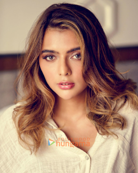 ruhi singh 4 46