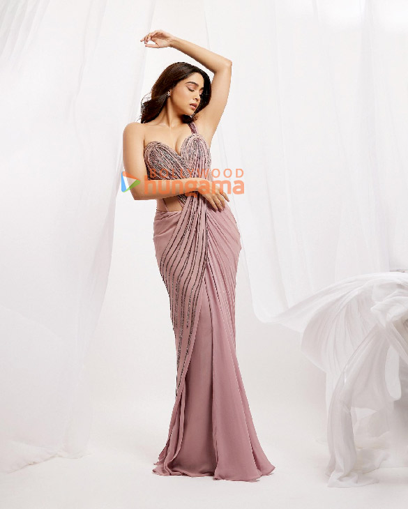 sharvari wagh 2 109