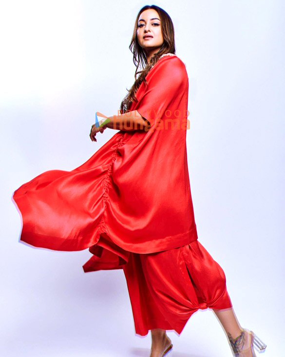 sonakshi sinha 1 194