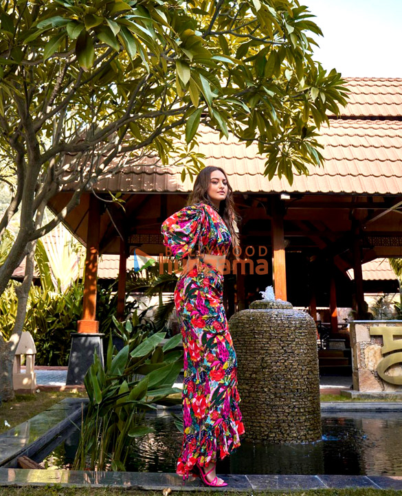 sonakshi sinha 5 57