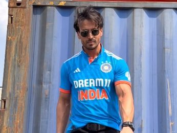 Ganapath aka Tiger Shroff sends a message for team India in his power packed style ahead of the India-Pakistan match Ganapath aka Tiger Shroff sends a message for team India in his power packed style ahead of the India-Pakistan match