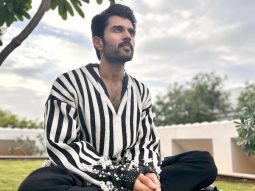 Vijay Deverakonda donates Rs 1 lakh to girl who lost leg in road accident