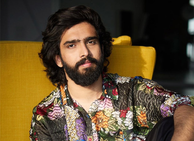 Amaal Mallik collaborates with father Daboo Malik for a fun and breezy romantic number titled ‘Chori Chori’, watch