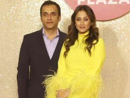 Swades actress Gayatri Joshi makes first public appearance with husband Vikas Oberoi at Jio World Plaza launch after tragic car crash in Italy; watch