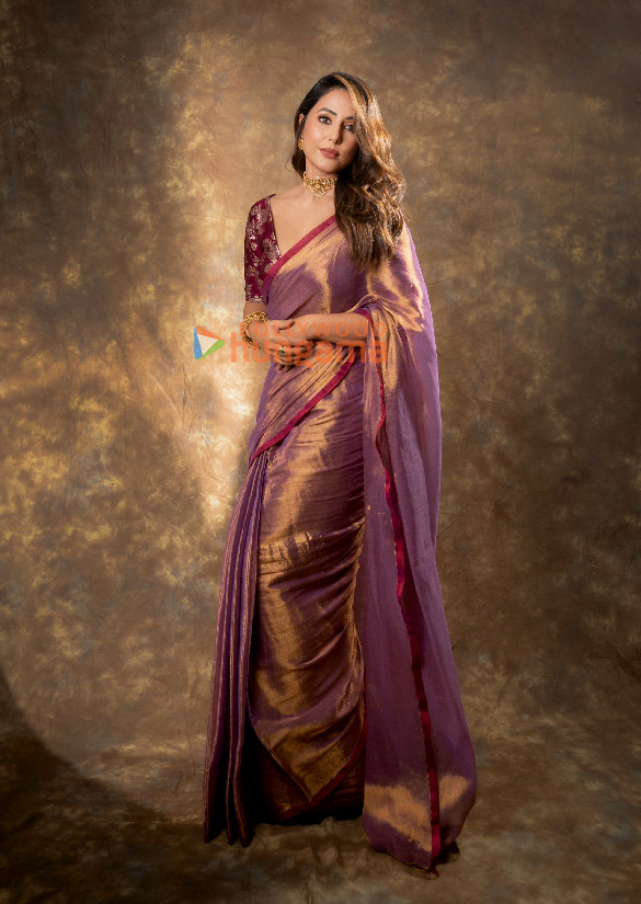 hina khan 7 7