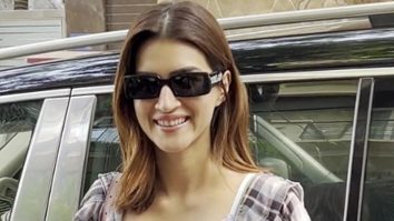 Kriti Sanon rocks the casual look as she gets clicked by paps
