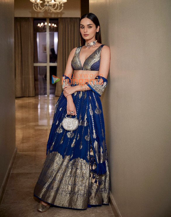 manushi chhillar 1 133