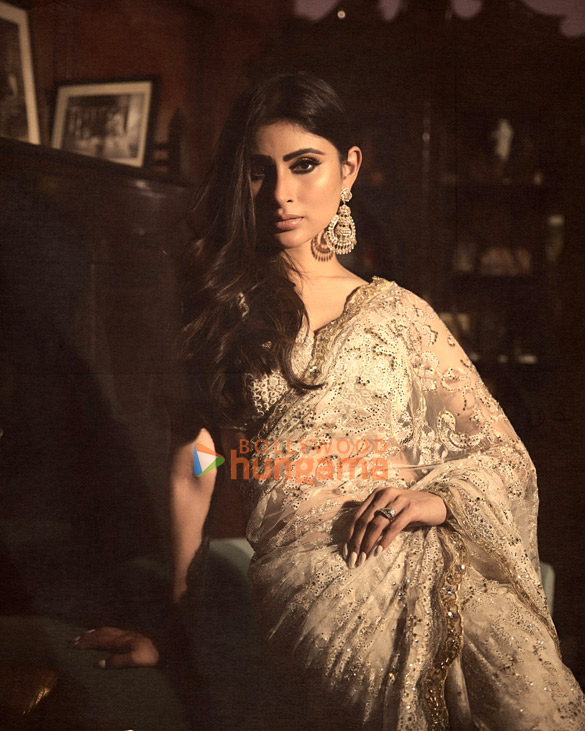 Mouni Roy Looks Ravishing in Halterneck Shimmery Backless Dress (See Pics)  | ðŸ‘— LatestLY