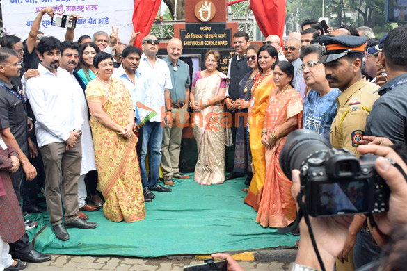 photos anupam kher paresh rawal among others snapped at inauguration of vikram gokhale road near cintaa tower 6