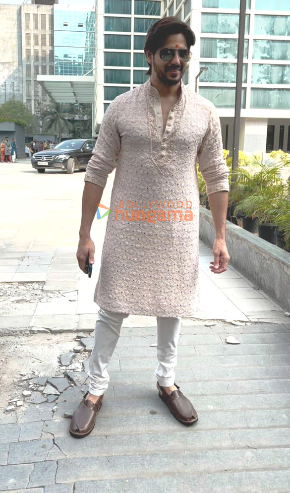 photos celebs attend the dhanteras puja at the dharma office 1