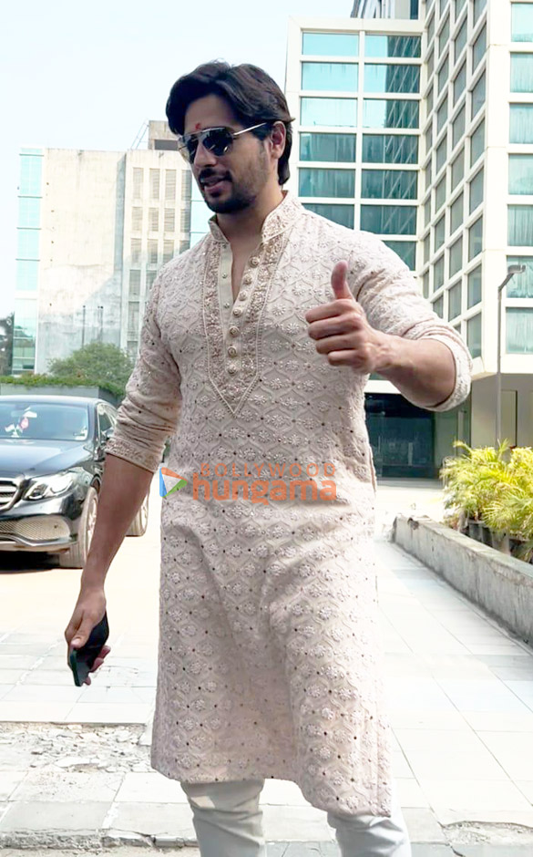 photos celebs attend the dhanteras puja at the dharma office 2