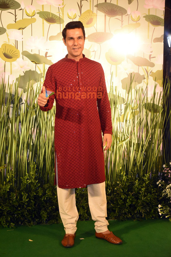 photos celebs grace aayush sharma and arpita khans diwali bash 17