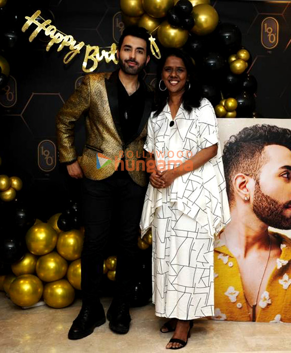 photos celebs grace the launch of abby vs album aarambh 3