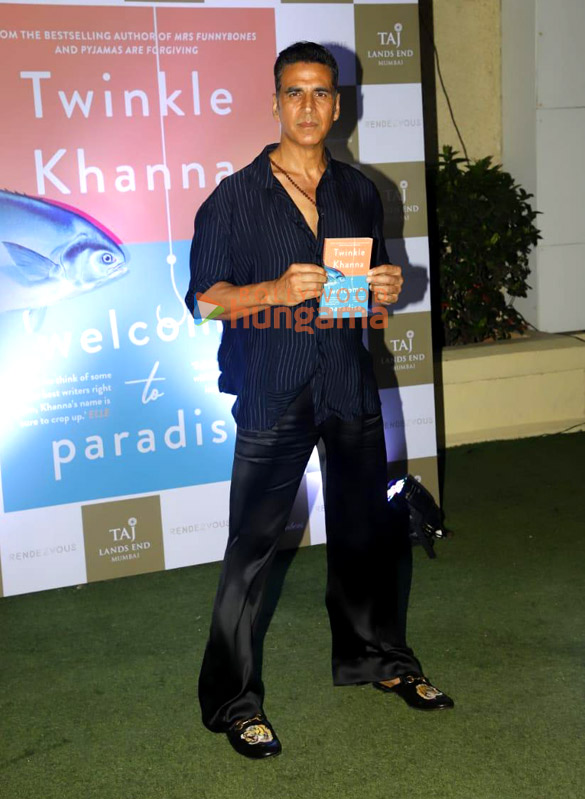 photos celebs grace the launch of twinkle khannas book in mumbai 2 2