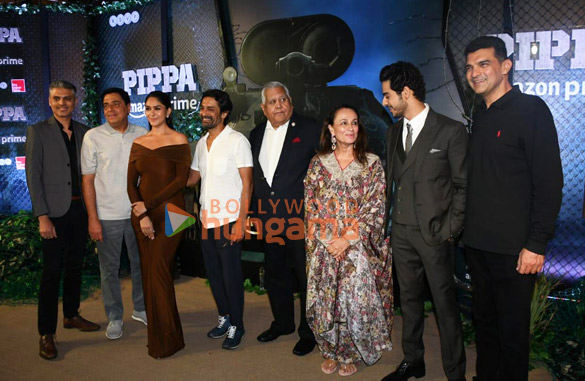 photos celebs grace the premiere of pippa 11