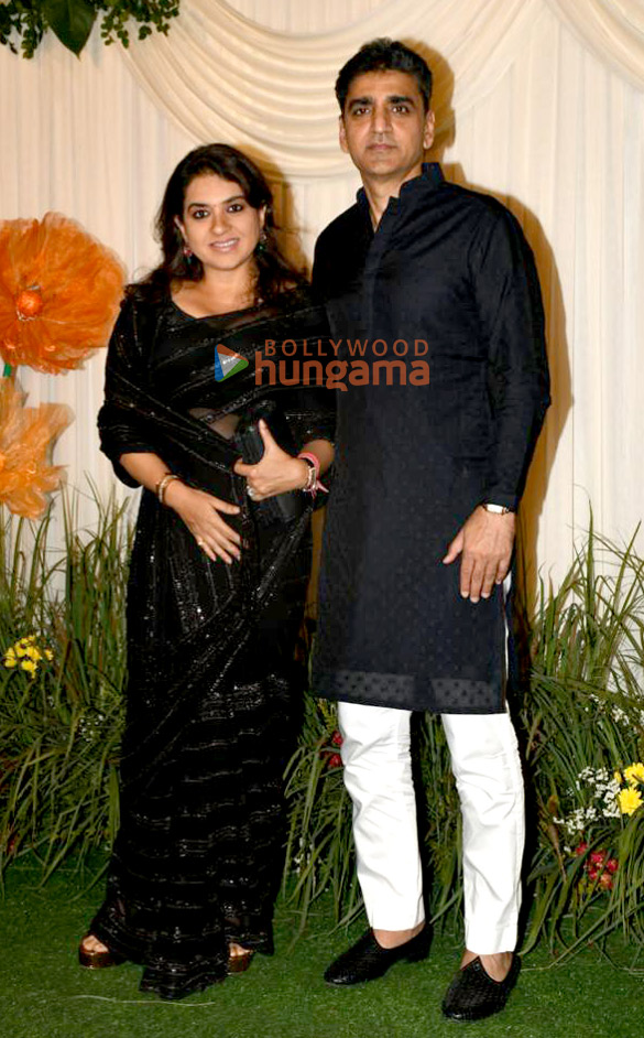 photos celebs snapped at shilpa shettys diwali party 11
