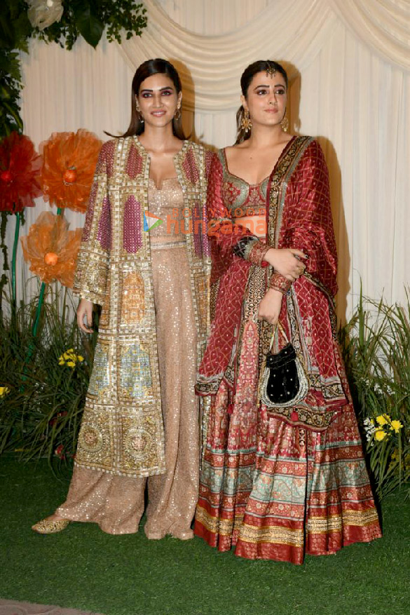 photos celebs snapped at shilpa shettys diwali party5 21