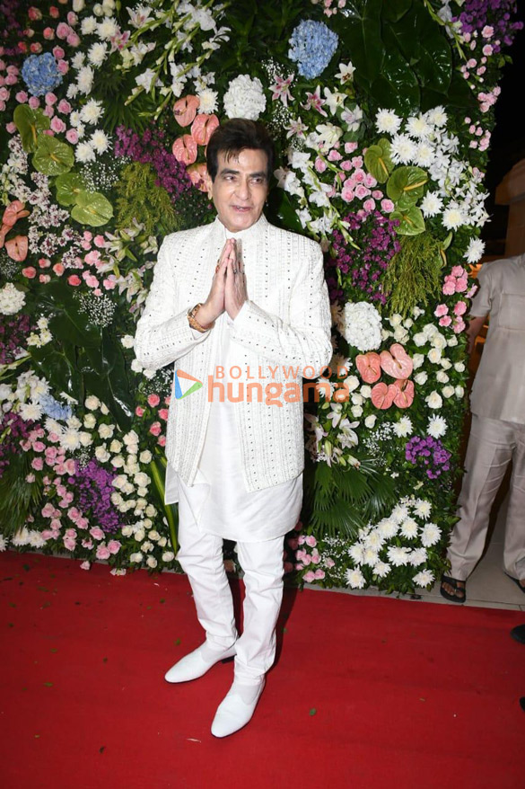 photos celebs snapped attending ektaa r kapoors diwali bash 18