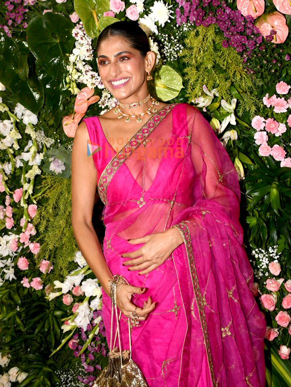 photos celebs snapped attending ektaa r kapoors diwali bash 38