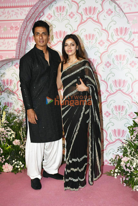 photos celebs snapped attending ramesh s tauranis diwali bash 88 4