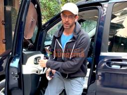 Photos: Hrithik Roshan spotted at Siddharth Anand’s office in Khar