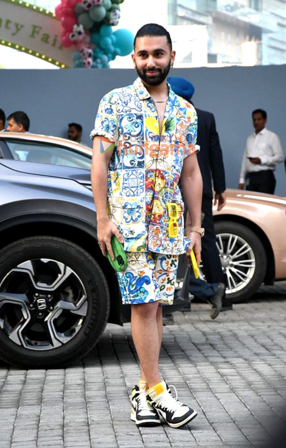 photos karan johar mukesh ambani and others snapped at isha ambanis twins aadiya and krishnas birthday party 7