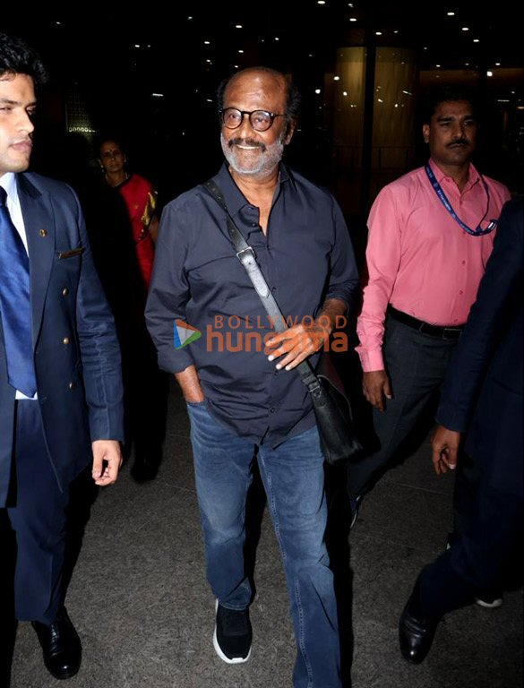 photos kiara advani sidharth malhotra rajinikanth and ektaa r kapoor snapped at the airport 2