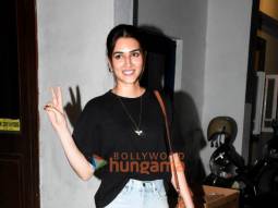 Photos: Kriti Sanon snapped at a dubbing studio in Bandra