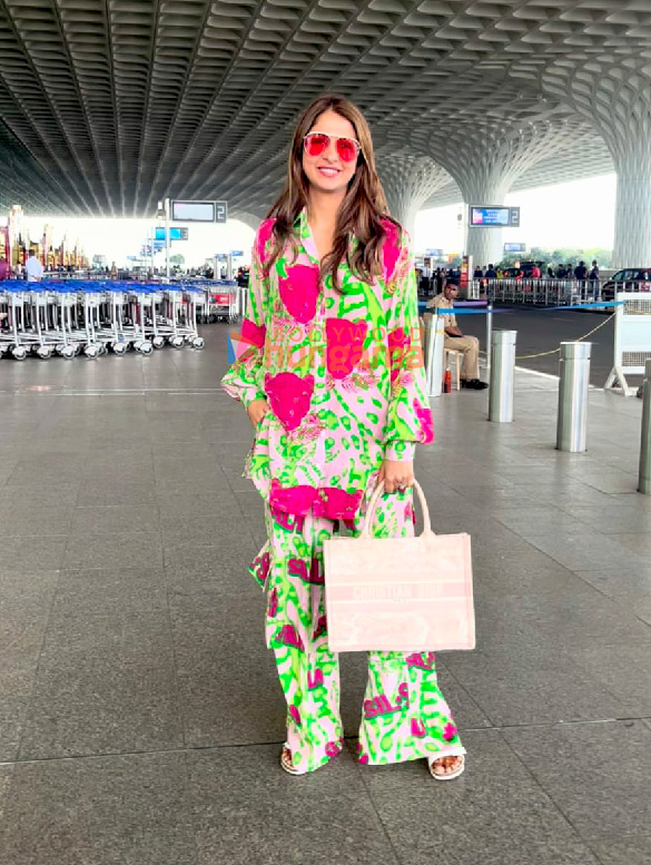 photos malvika raaj ektaa r kapoor rupali gangul and irfan pathan snapped at the airport 1