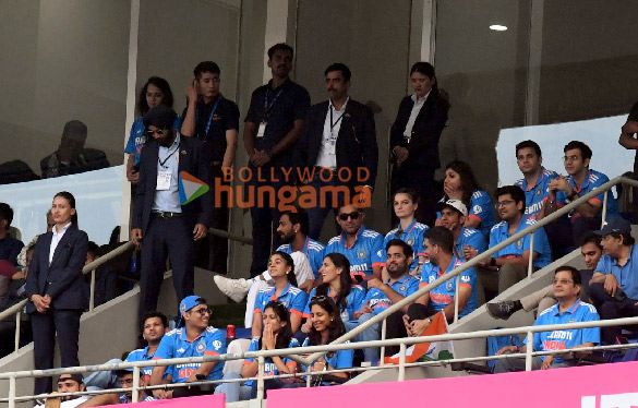 photos shah rukh khan ranveer singh deepika padukone and others snapped watching the icc mens cricket world cup 2023 final 5