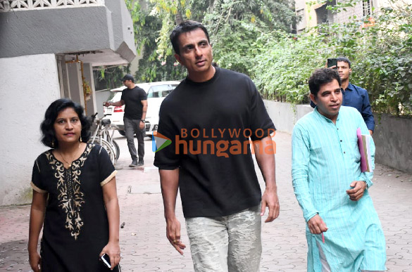 photos sonu sood snapped celebrating diwali with fans 5