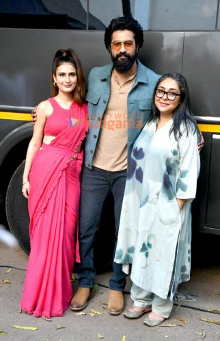 Photos: Vicky Kaushal, Fatima Sana Sheikh and Meghna Gulzar snapped promoting Sam Bahadur at Mehboob Studio Photos: Vicky Kaushal, Fatima Sana Sheikh and Meghna Gulzar snapped promoting Sam Bahadur at Mehboob Studio
