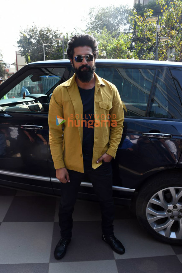 photos vicky kaushal snapped during sam bahadur promotions 6