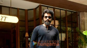 Photos: Vicky Kaushal spotted at Bollywood Hungama Hangout at Gigi Bandra