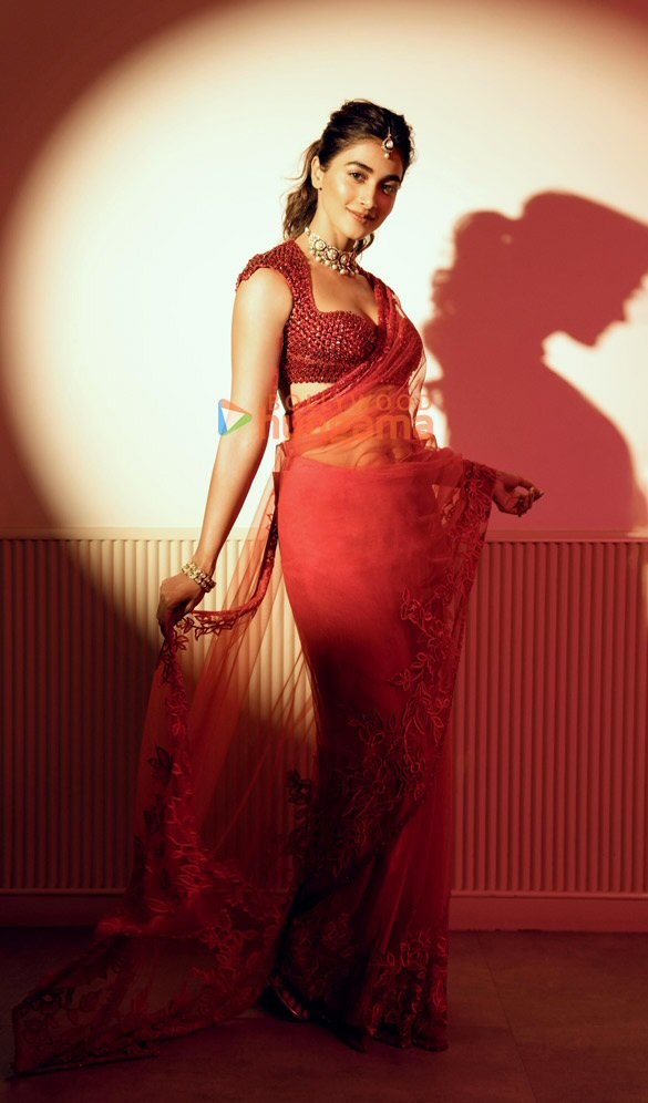 pooja hegde 8 14