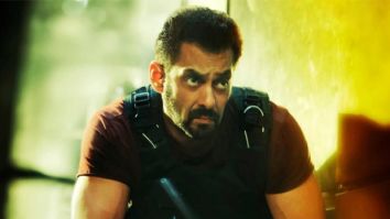Salman Khan fans burst firecrackers during Tiger 3 screening in Malegaon; see viral videos