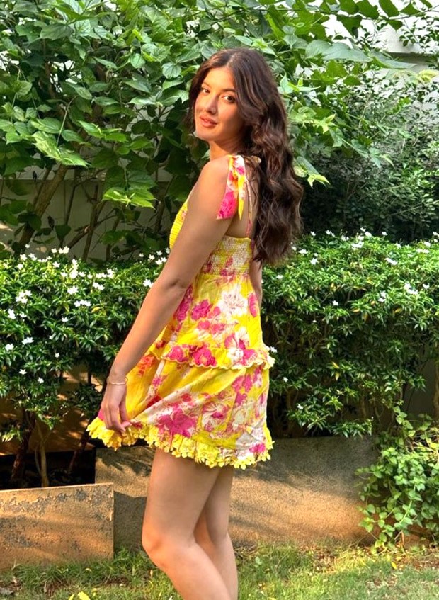 Shanaya Kapoor imparts a summery vibe to autumn with her floral dress from the designer duo Hemant & Nandita