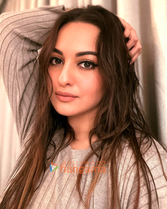sonakshi sinha 1 202