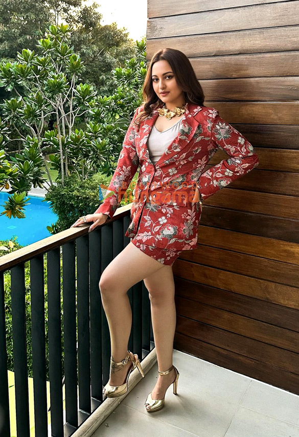 sonakshi sinha 2 201